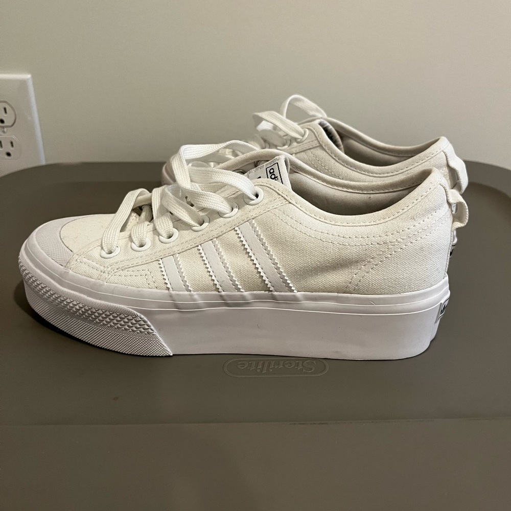 White Adidas Nizza Platform sneakers